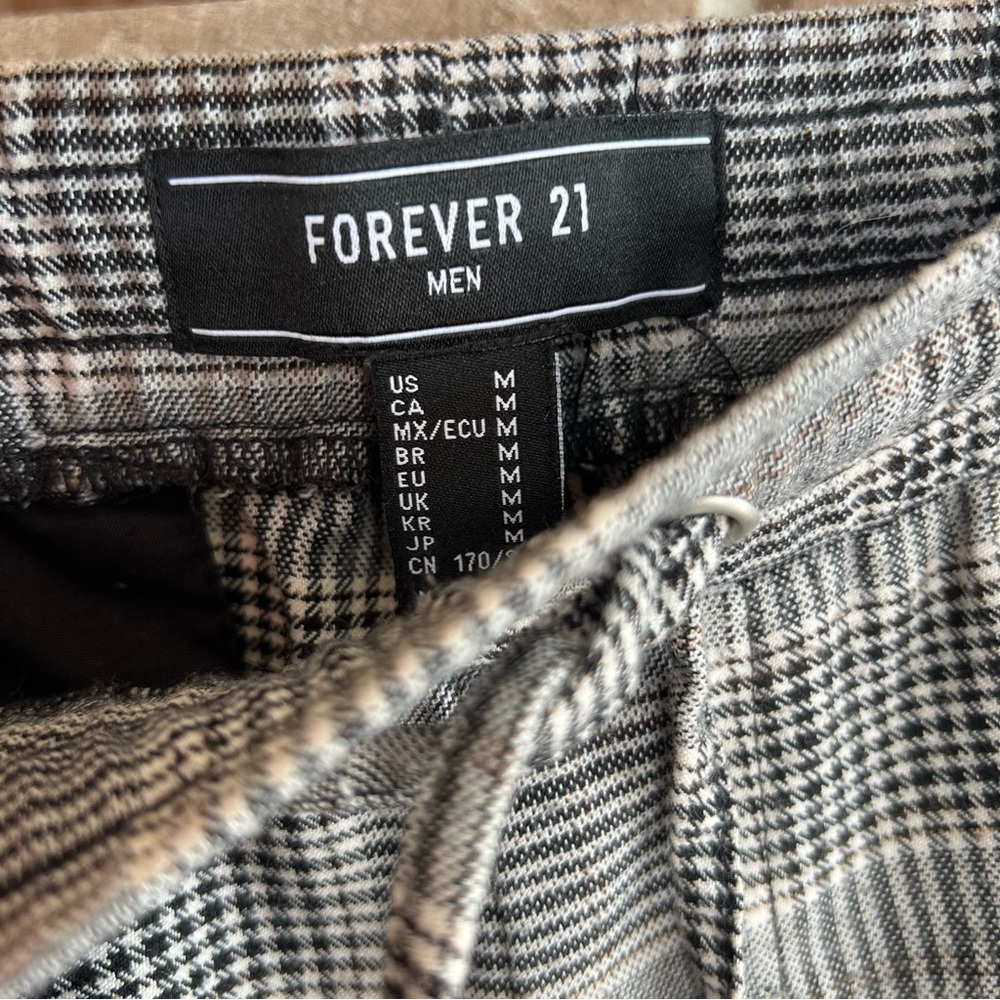 Forever 21 Men plaid tapered pants // medium - Picture 6 of 7
